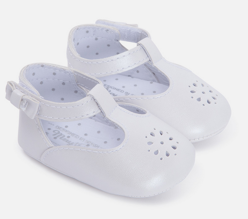 Mayoral baby girls cut out flower t bar shoes 9497 White